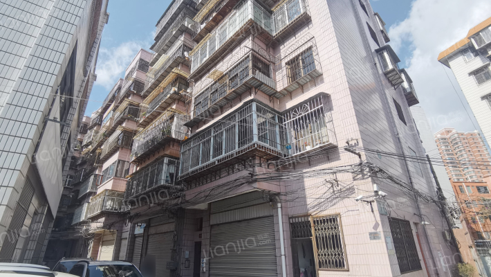 塘双路215号外景图