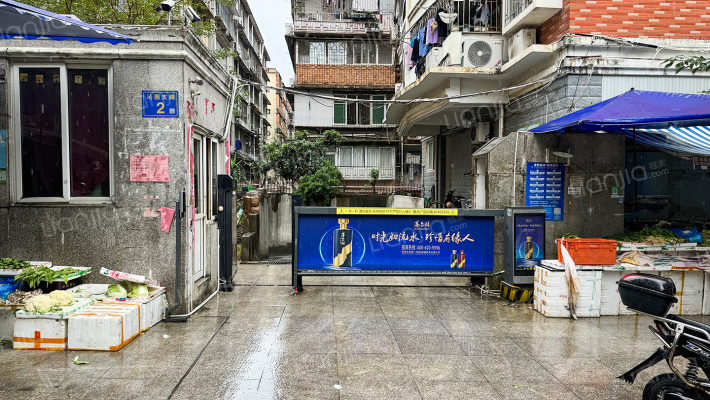 沁春公寓外景图