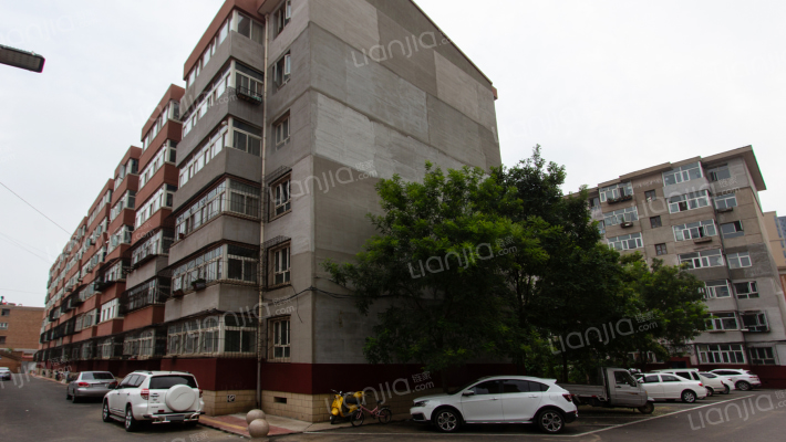 药材站家属院外景图