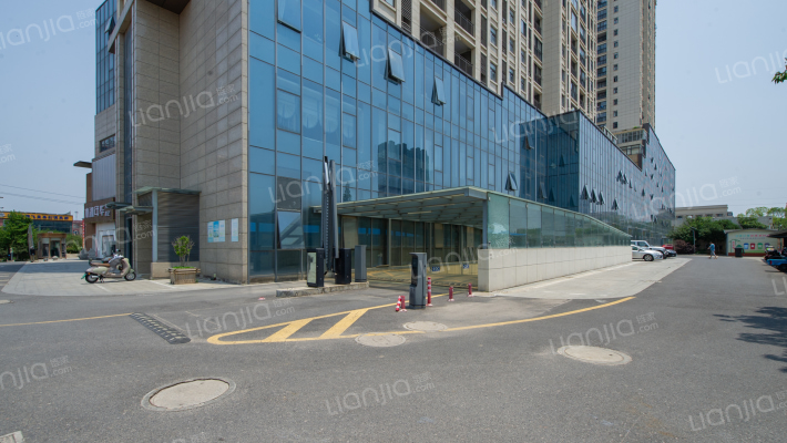 三泰国际公馆外景图