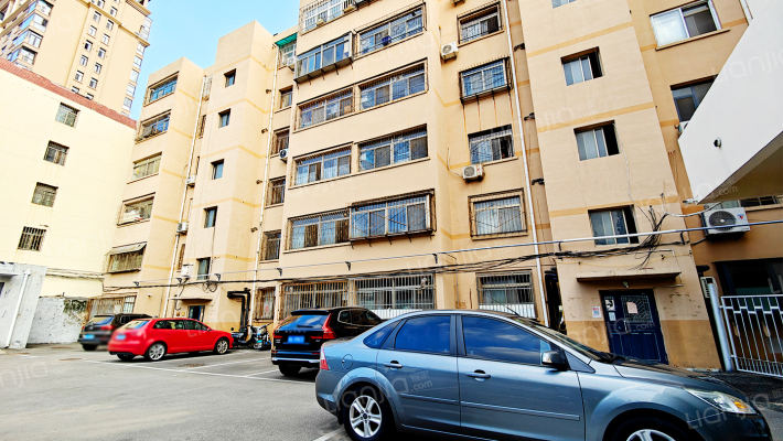 人民银行宿舍(岱宗大街18号)外景图