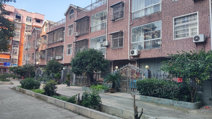 良源小区外景图