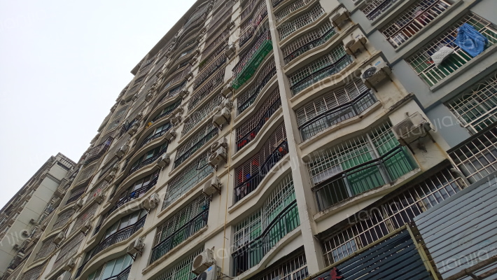 华丰大厦外景图