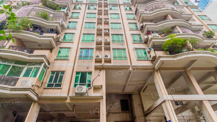 怡苑大厦外景图