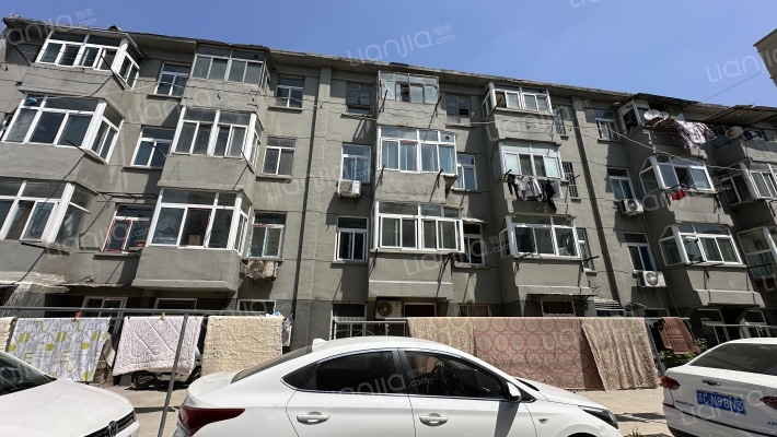 铁路34宿舍南院外景图