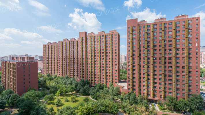 阳光花园外景图