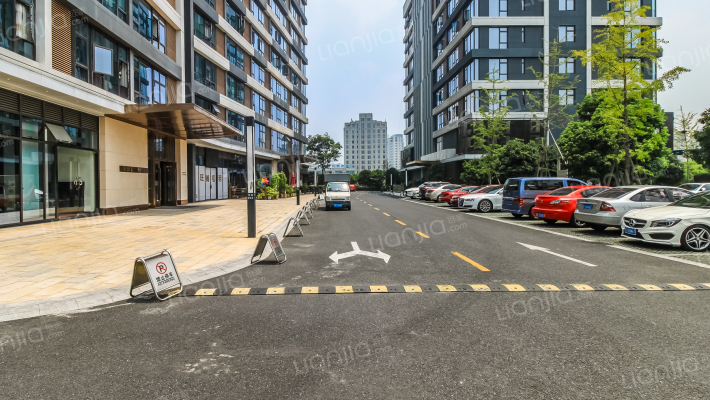 名力都会尚东外景图