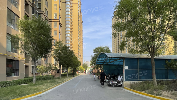 坤泽10里城外景图