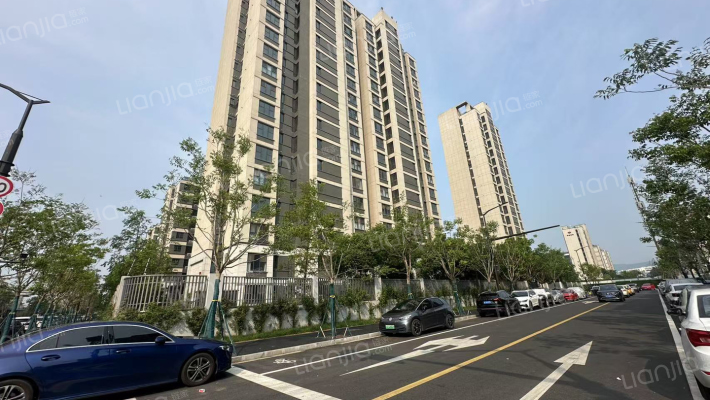 润辰府南区外景图