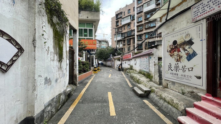 三桥北路400号外景图