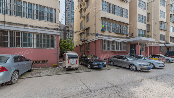 雷奥公寓外景图