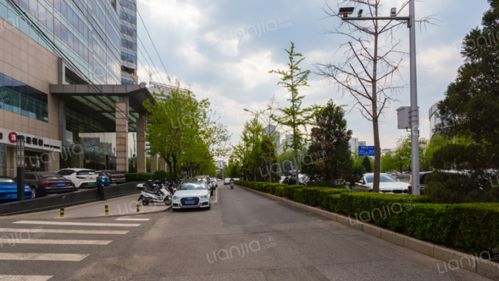 宝能中心外景图