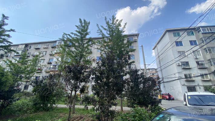 东星小区外景图