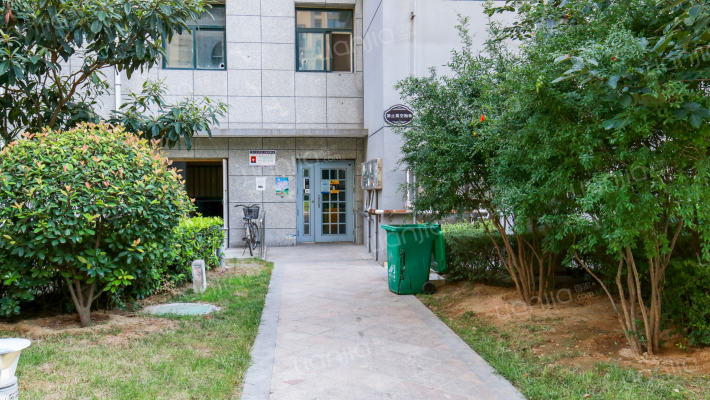 恒达桃溪苑外景图