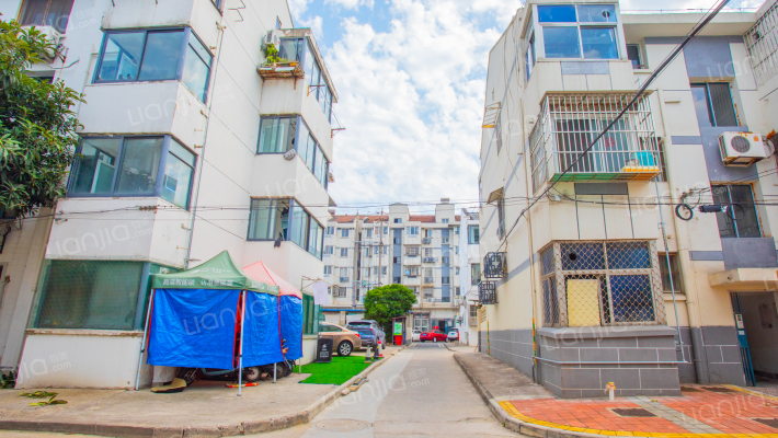 金山新村外景图