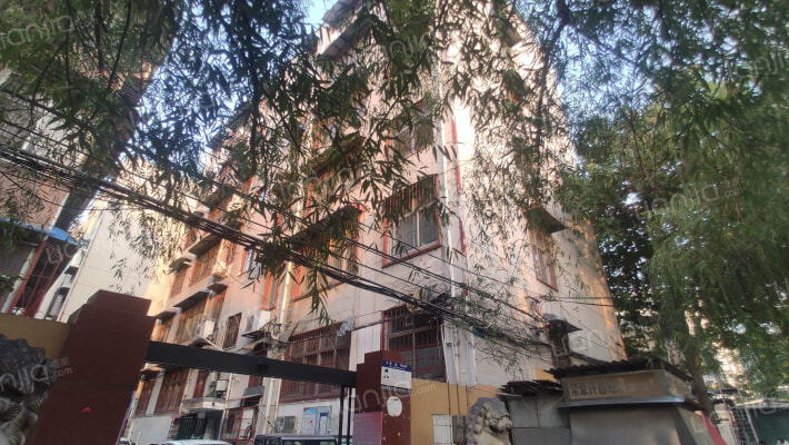 果品公司住宅楼外景图