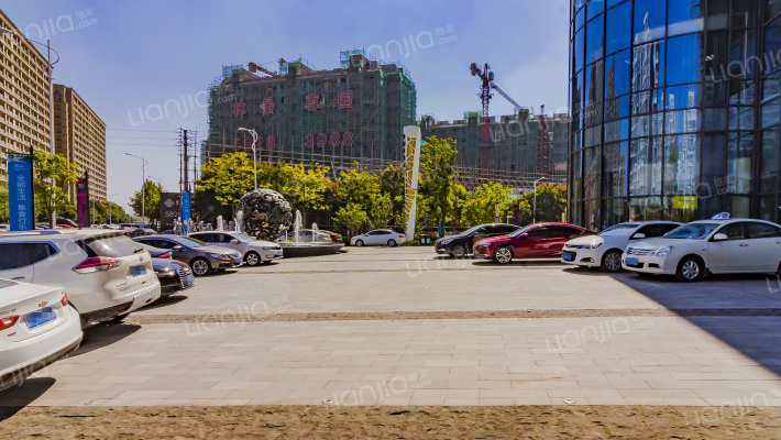 宝隆时代广场外景图