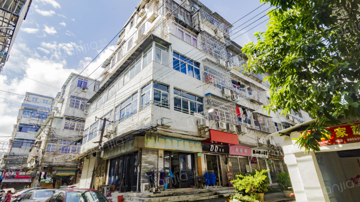 和平新村外景图