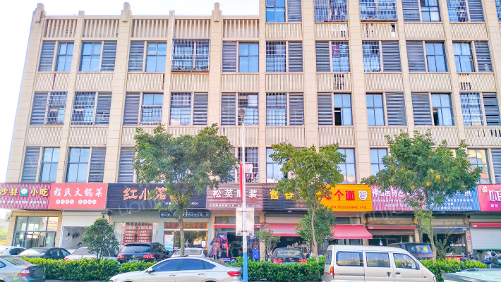 蓝科商厦外景图