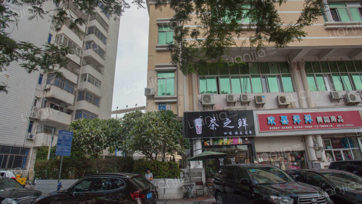 创冠体育大厦外景图