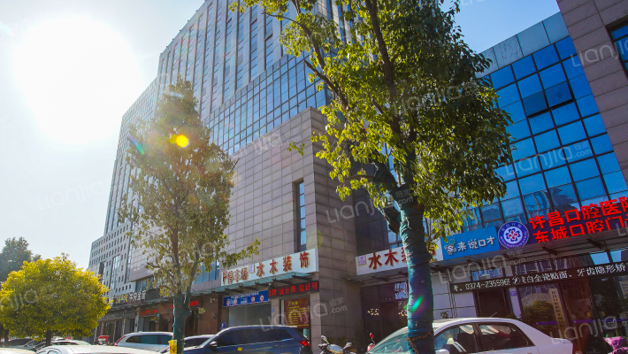 中央金座外景图