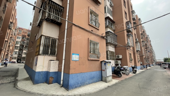 东会新村外景图