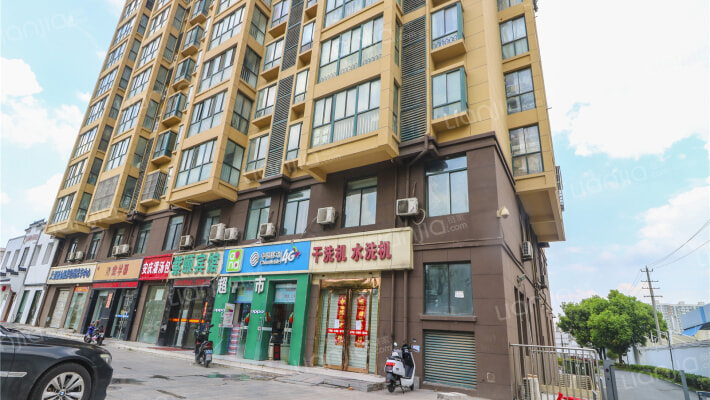 紫颐大厦外景图