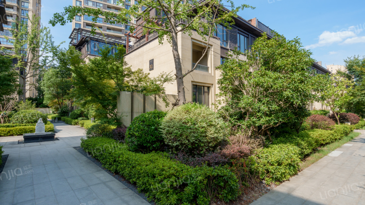 群贤府和园外景图