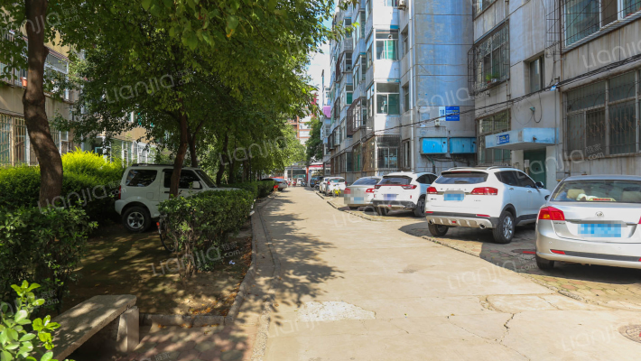 旭然园小区外景图