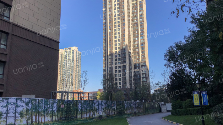 城市锦上外景图