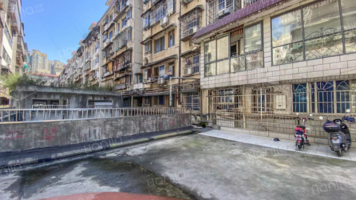 新河家具城外景图