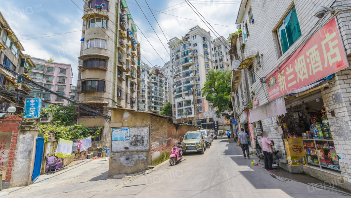 半边街32号院外景图