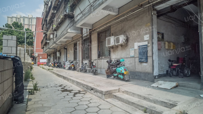 纬五路48号院外景图