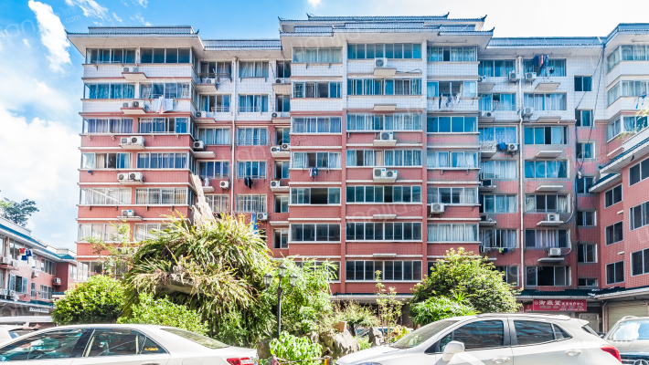 华城新贵外景图