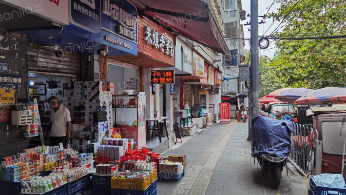 旭东路142号小区外景图