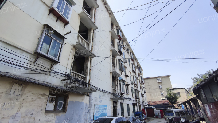 无影山路91号外景图