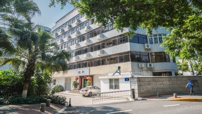 信宏大厦外景图