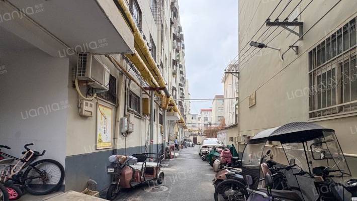 板桥水库管理局家属院外景图