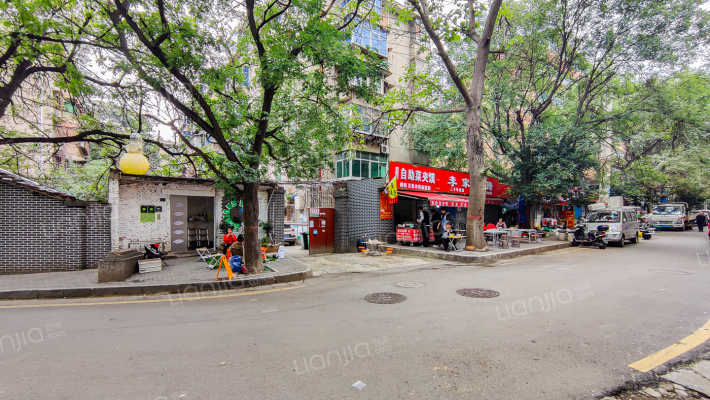 唐城服装家属院外景图