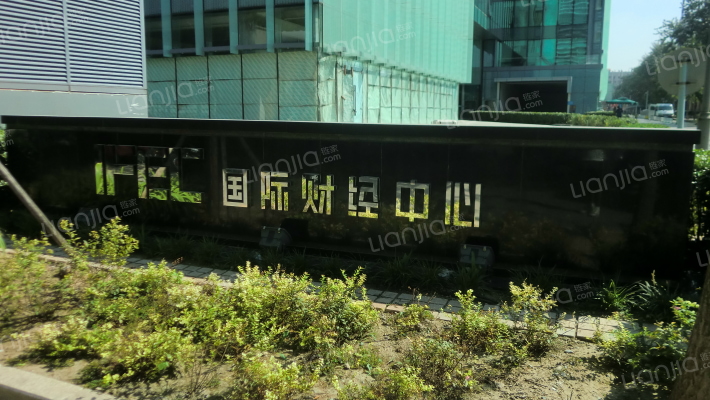 国际财经中心外景图