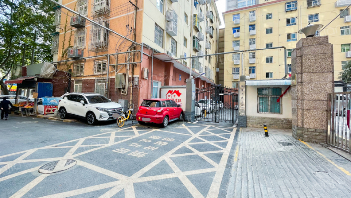 煤电家属院外景图