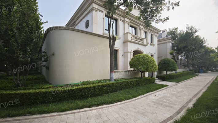 孔雀城大湖天御外景图