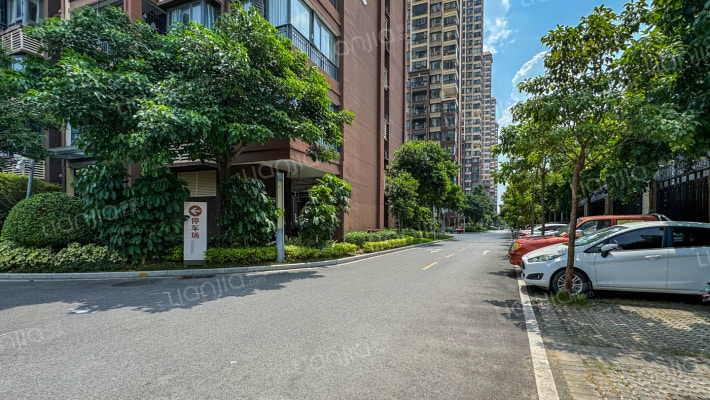 海普四季绿城外景图