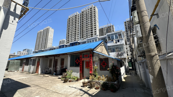 粮食局宿舍外景图