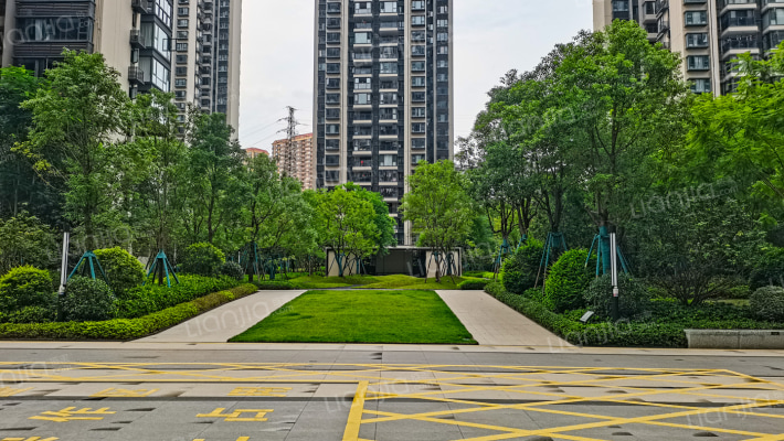 保利领誉府外景图