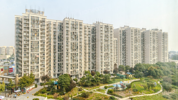 万年花城一期外景图