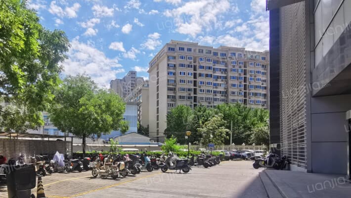 MASTER领域外景图