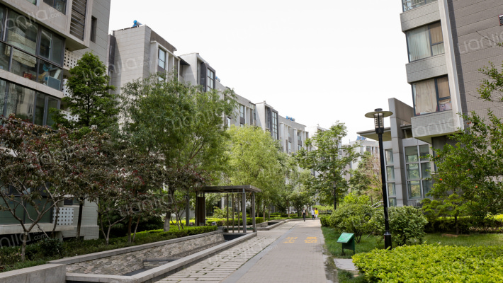 他山花园外景图