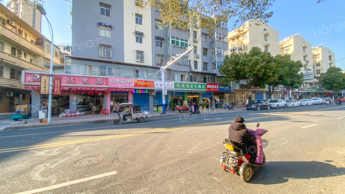 经委住宅楼外景图