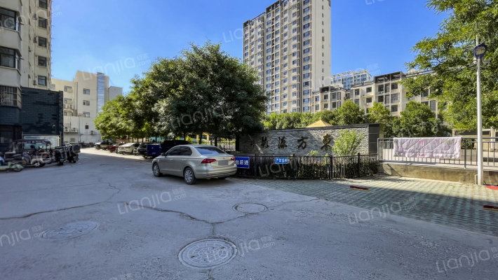 东方源龙外景图